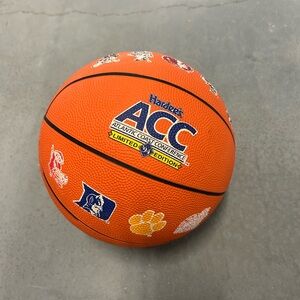 Vintage 1994 Collegiate Basketball